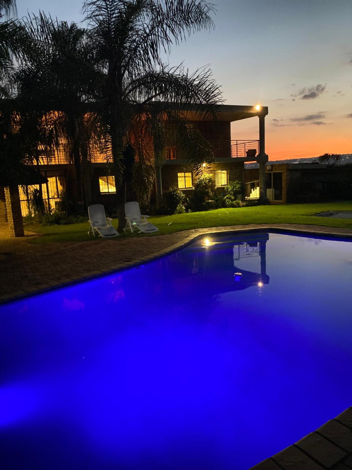 C And C Guest House/ Bed And Breakfast Pretoria-Noord Exterior foto